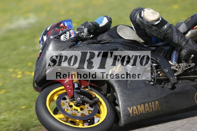 /53 16.09.2025 Track Day Domi Aegerter ADR/Gruppe rot/99